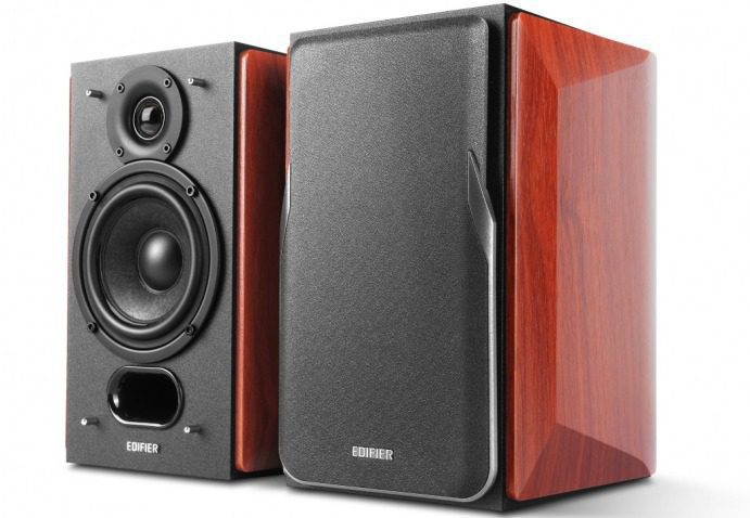 EDIFIER P17 đi kèm với vỏ MDF