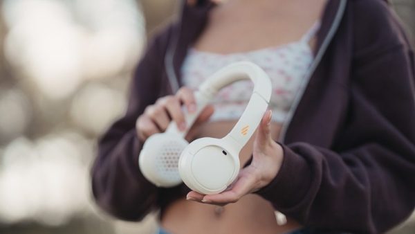 Tai nghe Bluetooth