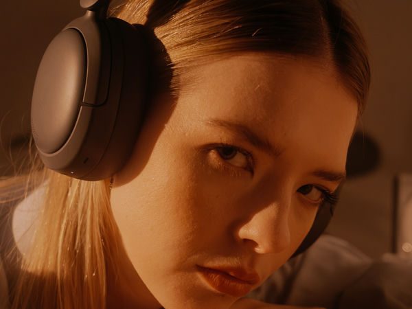 Tai nghe Bluetooth
