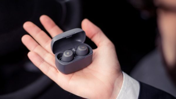 Tai nghe Bluetooth