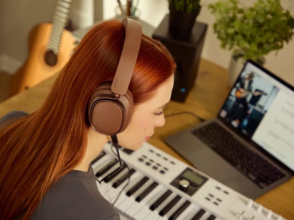 Tai nghe Bluetooth