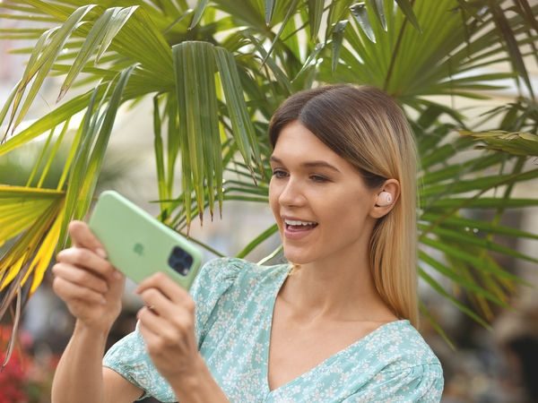 Tai nghe Bluetooth