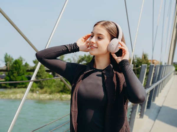 Tai nghe bluetooth