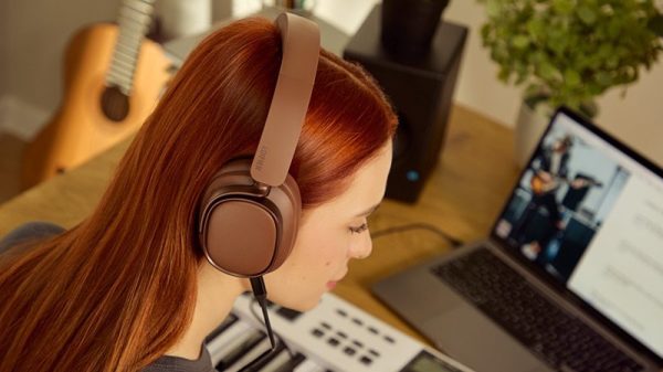 Tai nghe Bluetooth