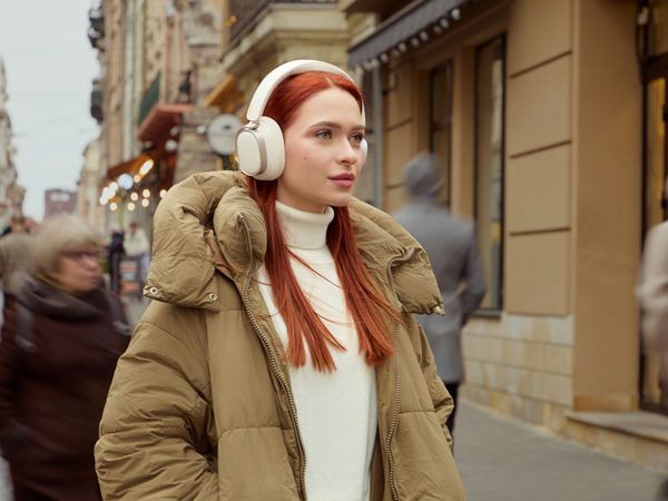 Tai nghe Bluetooth