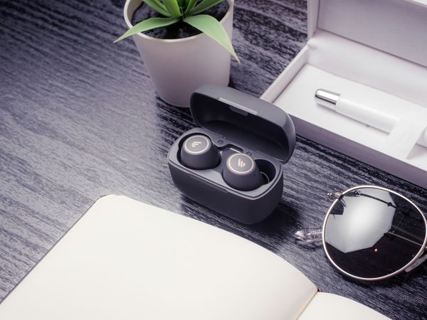 Tai nghe Bluetooth