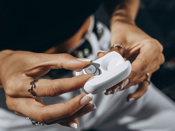 Tai nghe Bluetooth