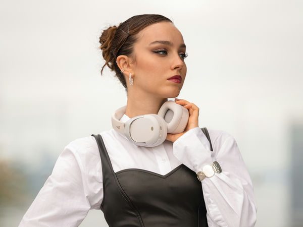 Tai nghe Bluetooth