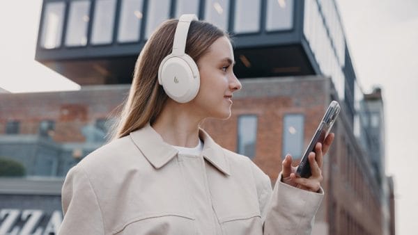 Tai nghe Bluetooth