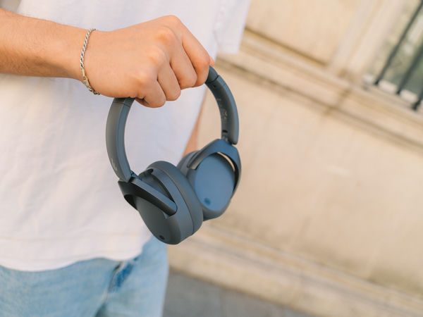 Tai nghe Bluetooth