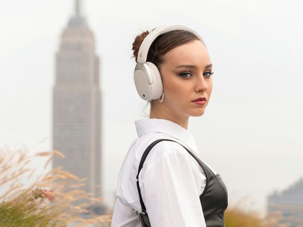 Tai nghe Bluetooth