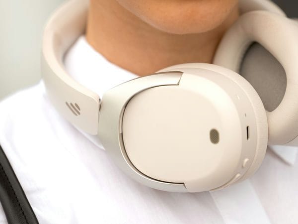 Tai nghe Bluetooth