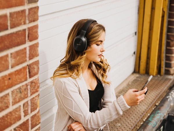 Tai nghe Bluetooth
