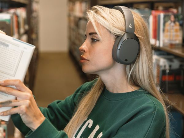 Tai nghe Bluetooth