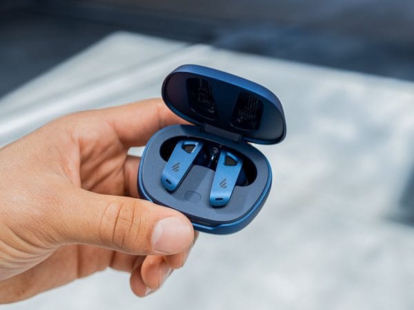 Tai nghe Bluetooth