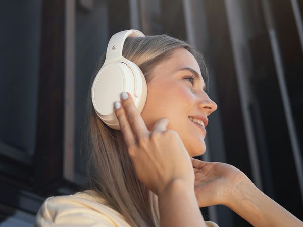 Tai nghe Bluetooth