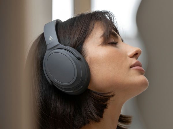 Tai nghe Bluetooth