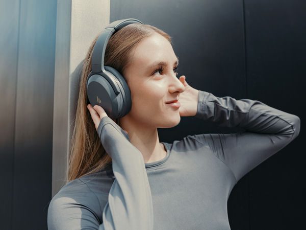 Tai nghe Bluetooth