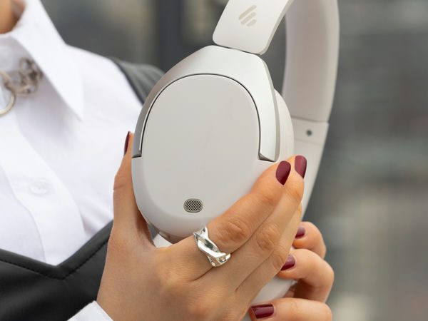 Tai nghe Bluetooth 