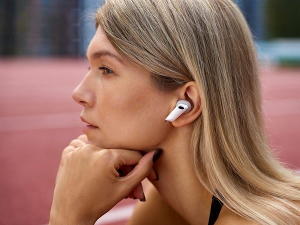 Tai nghe Bluetooth