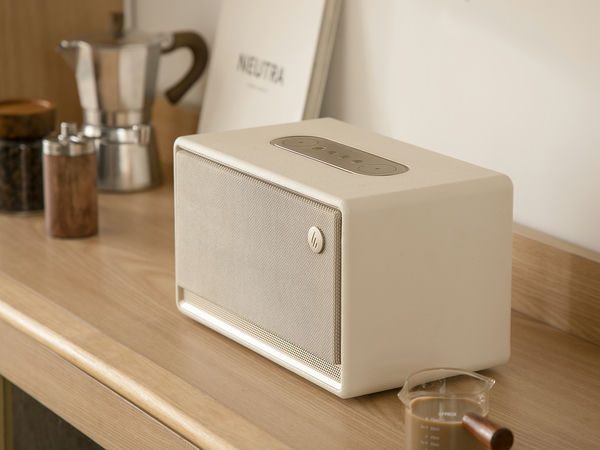Dã ngoại cùng loa máy tính không dây cao cấp ES60 và ES300 8 Loa máy tính